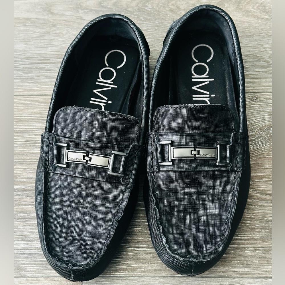 Calvin Klein Men's Black Textured Loafers